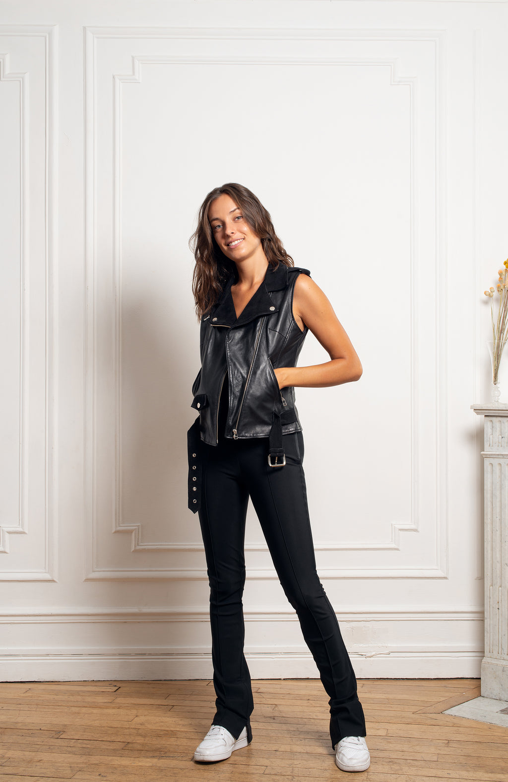 Perfecto sans manche cuir d'agneau plongé et velours noir pour femme Tel Aviv - Vêtements cuir Paris - Créateur Parisien 